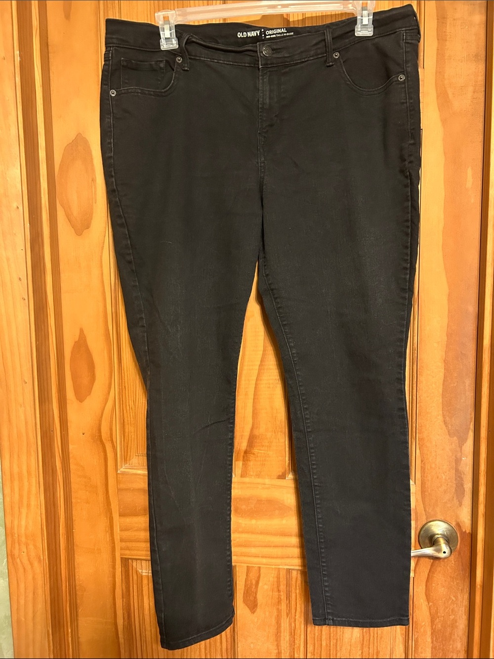 Old Navy Original Mid Rise Black Straight Leg Jeans Size 16 Regular Like New